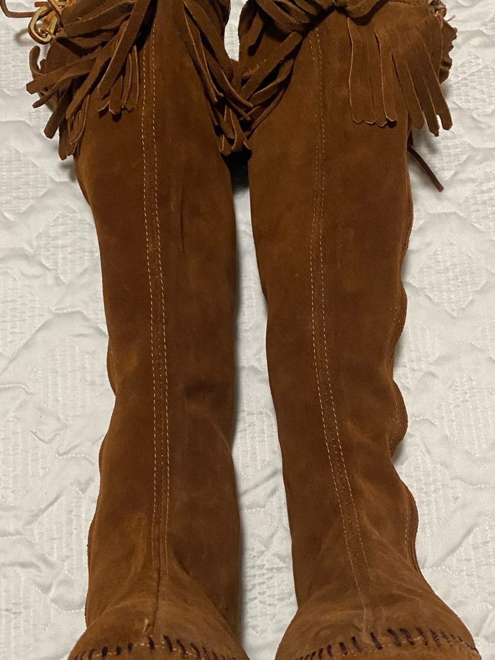 Minnetonka Vintage Brown Suede Fringe Moccasin Boots